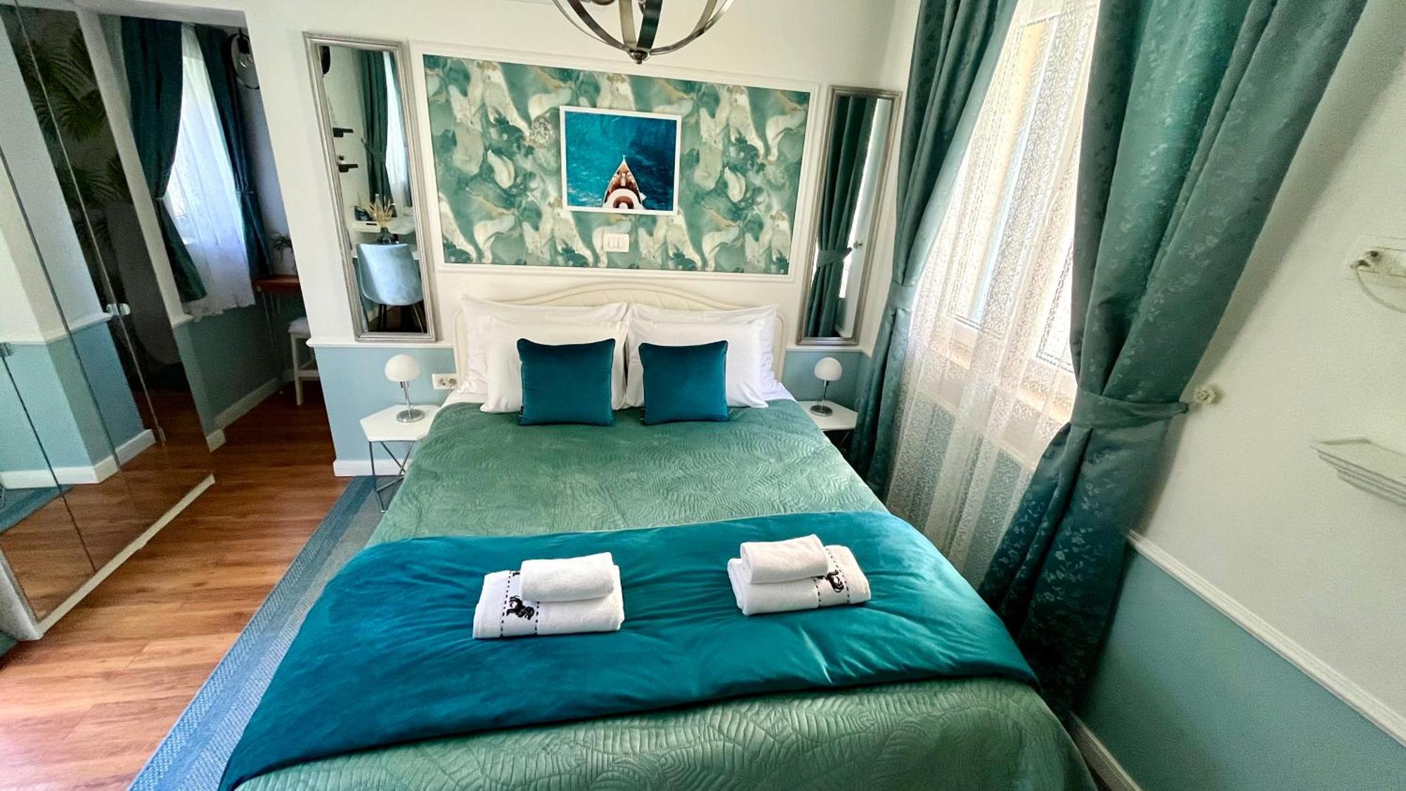 Marcel Center Apartment